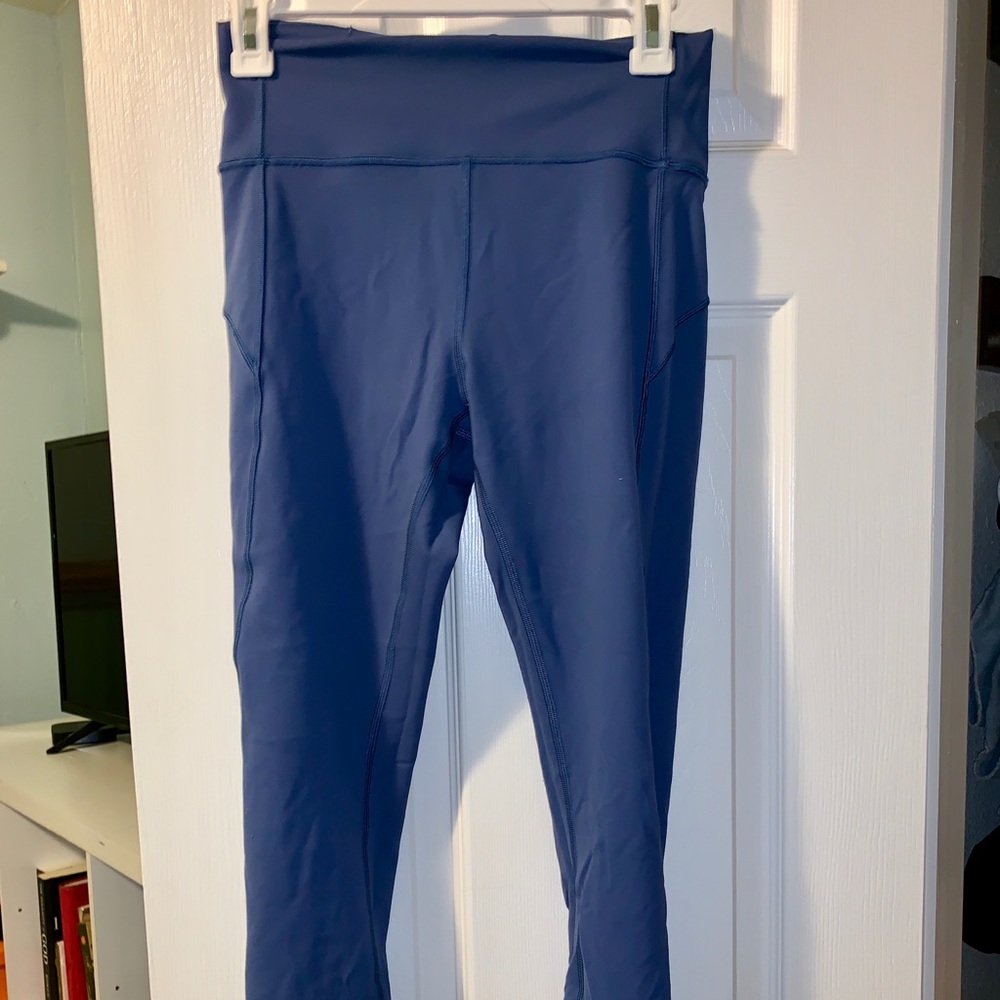Lululemon 7/8 Everlux tight- Size 8
